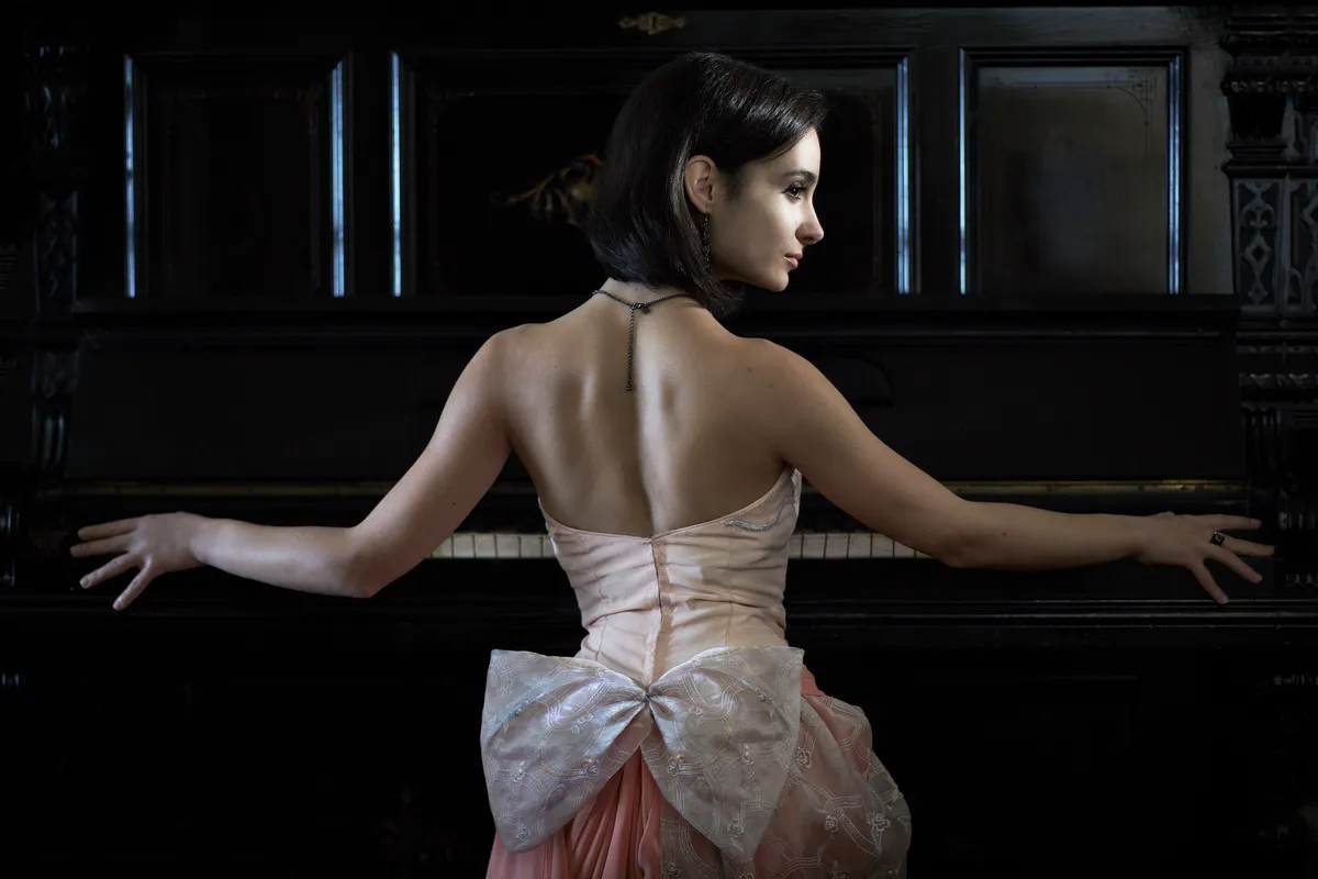 Muse, photograph 4 of 6
